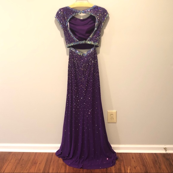 Jovani Purple 2-piece gown Size 2 - Picture 6 of 8